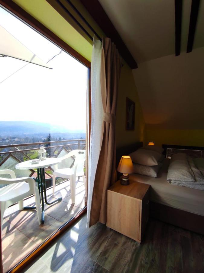 Accommodation "Old Town Dreznik" Rakovica Exteriör bild