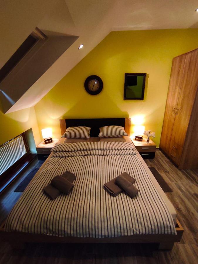 Accommodation "Old Town Dreznik" Rakovica Exteriör bild