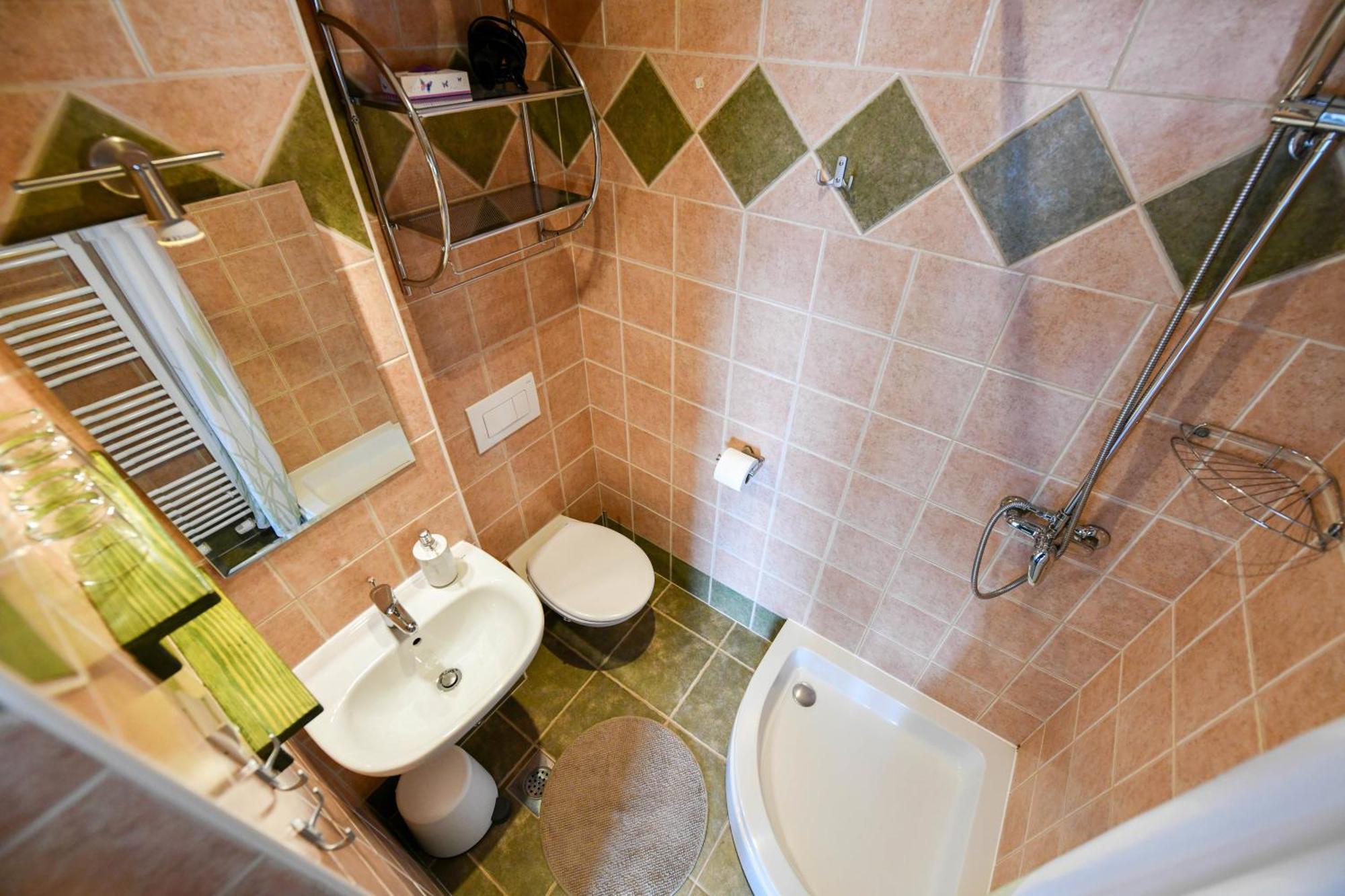 Accommodation "Old Town Dreznik" Rakovica Exteriör bild