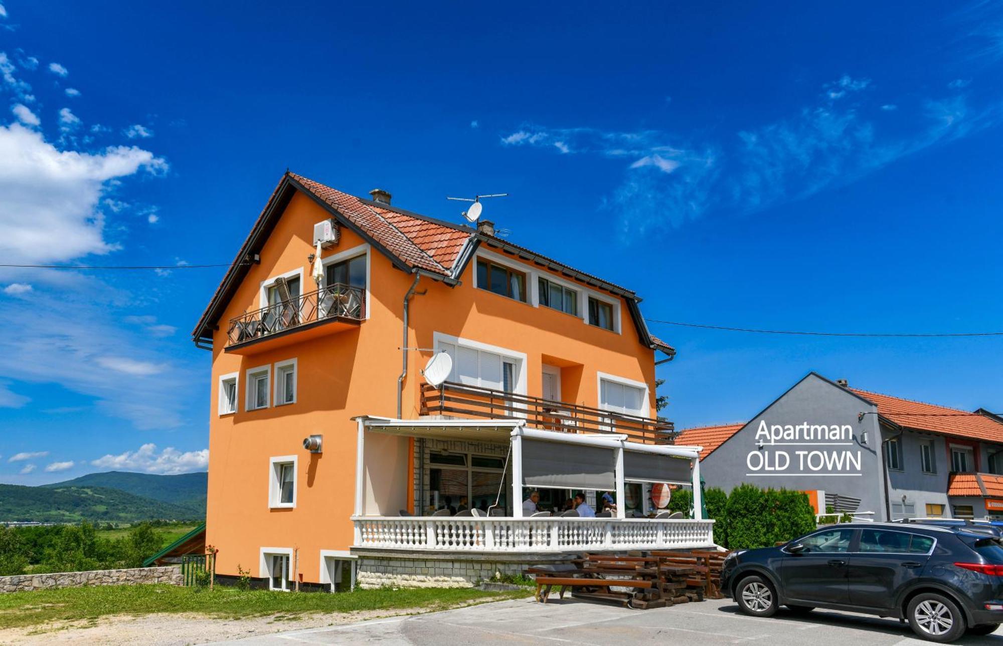 Accommodation "Old Town Dreznik" Rakovica Exteriör bild